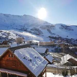 https://2-pieces-sur-les-hauteurs-de.hotels-rhonealpes.com